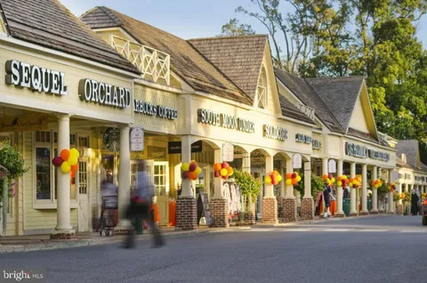 $2,800 | 10717 Hampton Mill Terrace, Unit 307, Rockville, MD 20852