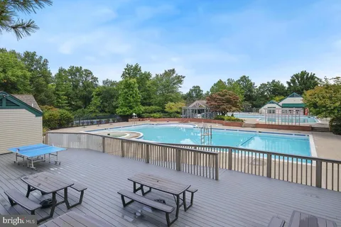 $2,800 | 10717 Hampton Terrace, Unit 307, Rockville, MD 20852