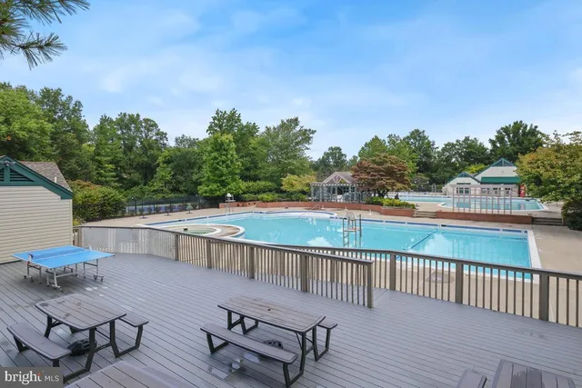 $2,800 | 10717 Hampton Terrace, Unit 307, Rockville, MD 20852