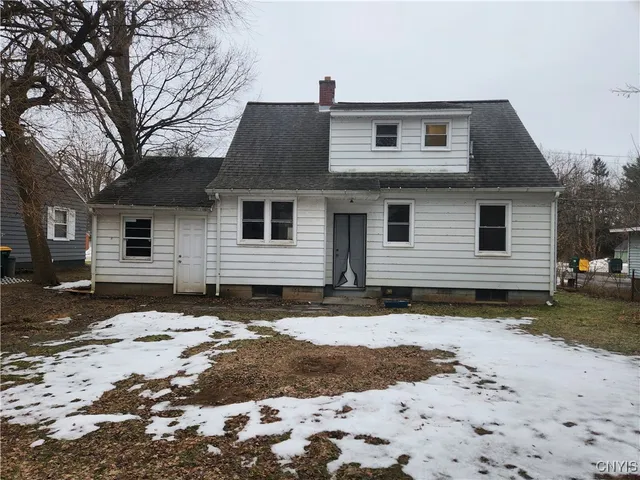 $2,025 | 437 Church Street, Cicero, NY 13212