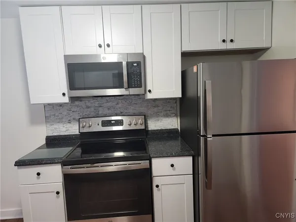 $2,025 | 437 Church Street, Cicero, NY 13212