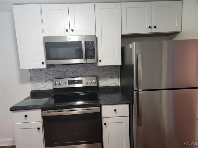 $2,025 | 437 Church Street, Cicero, NY 13212