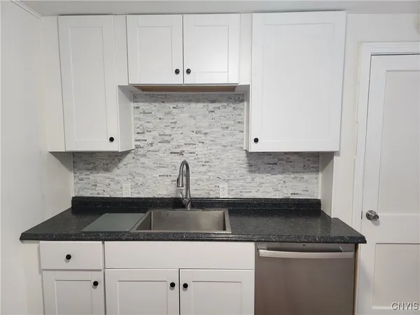 $2,025 | 437 Church Street, Cicero, NY 13212