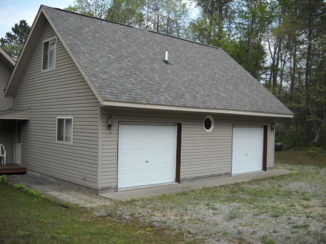 5184 Woodridge Road Lewiston, MI 49756 - Photo 3 of 49 Gallery Image 3