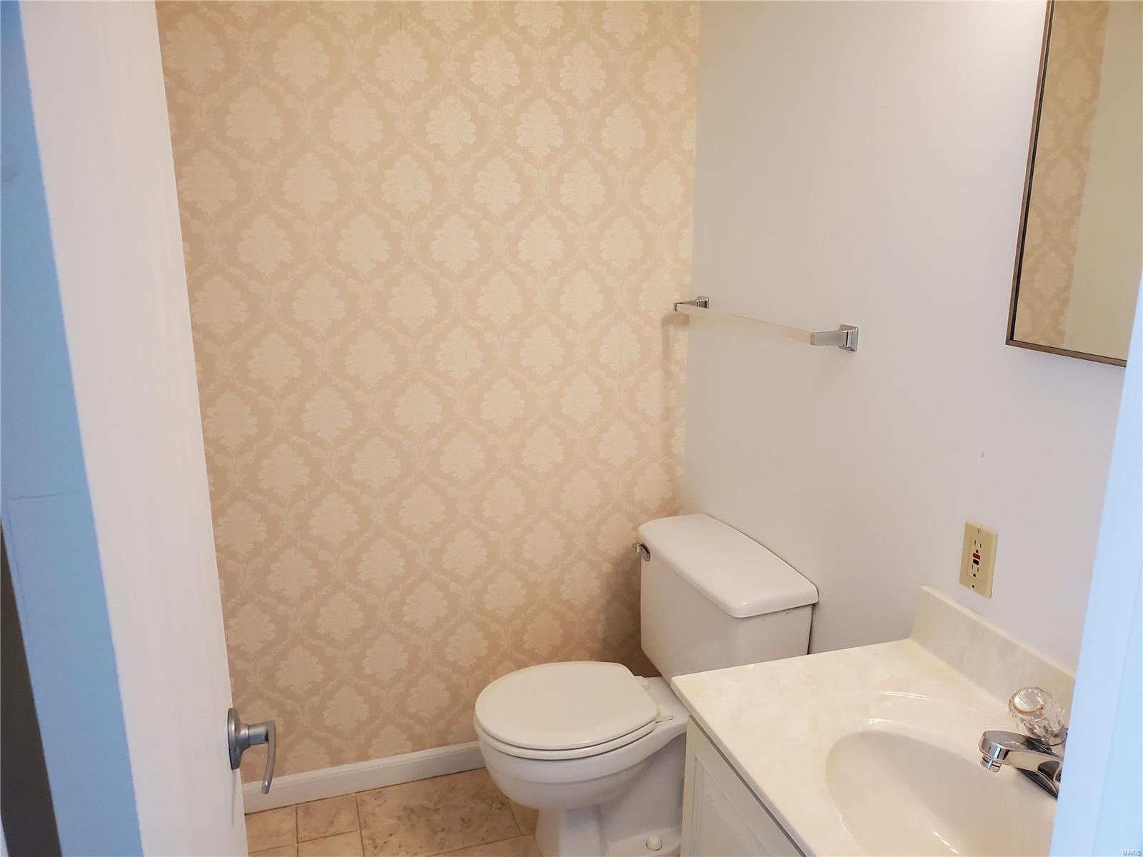 2134 State Street, Unit A Alton, IL 62002 - Photo 13 of 26