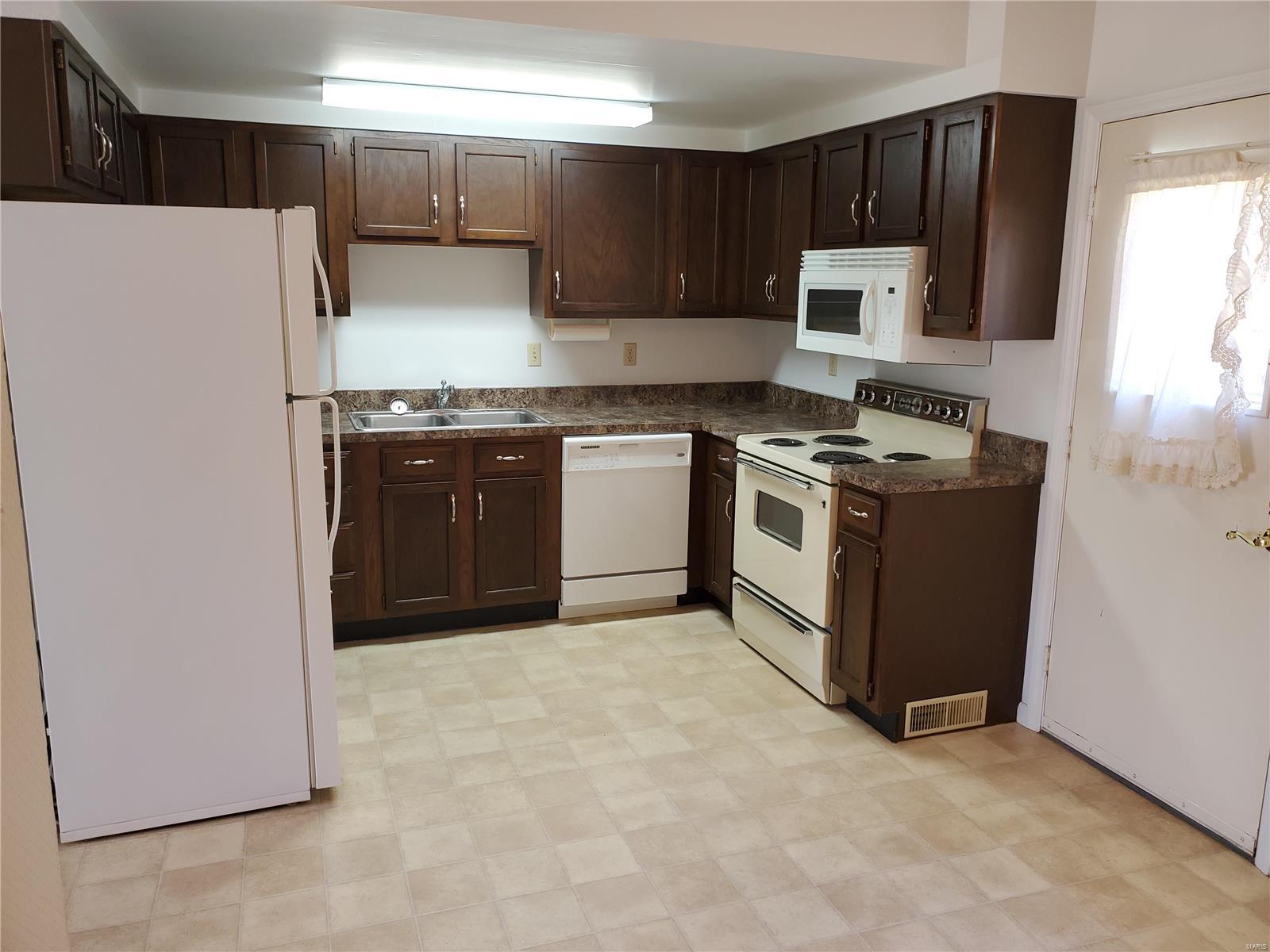 2134 State Street, Unit A Alton, IL 62002 - Photo 15 of 26