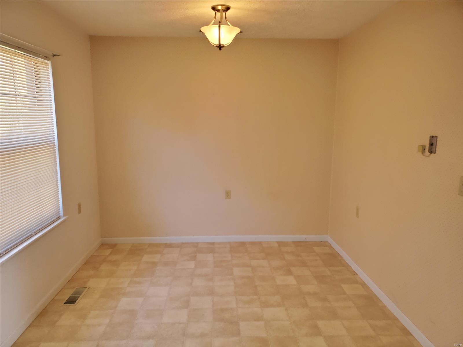 2134 State Street, Unit A Alton, IL 62002 - Photo 17 of 26