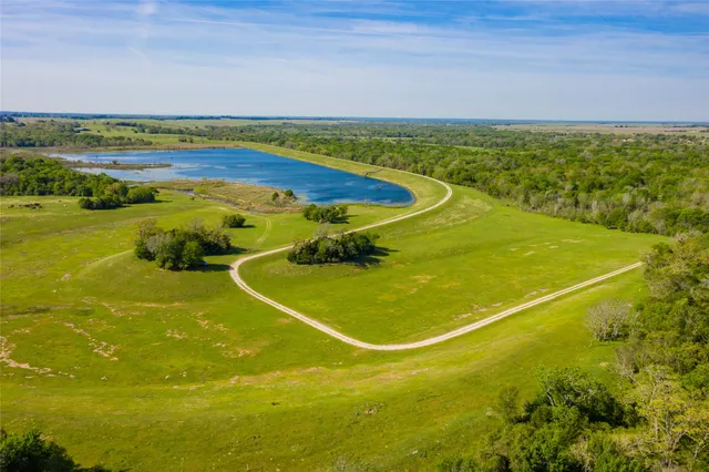 $8,300,000 | 0 Highway 30 College Station, Anderson, TX 77830