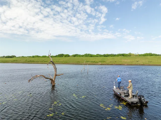 $8,300,000 | 0 Highway 30 College Station, Anderson, TX 77830