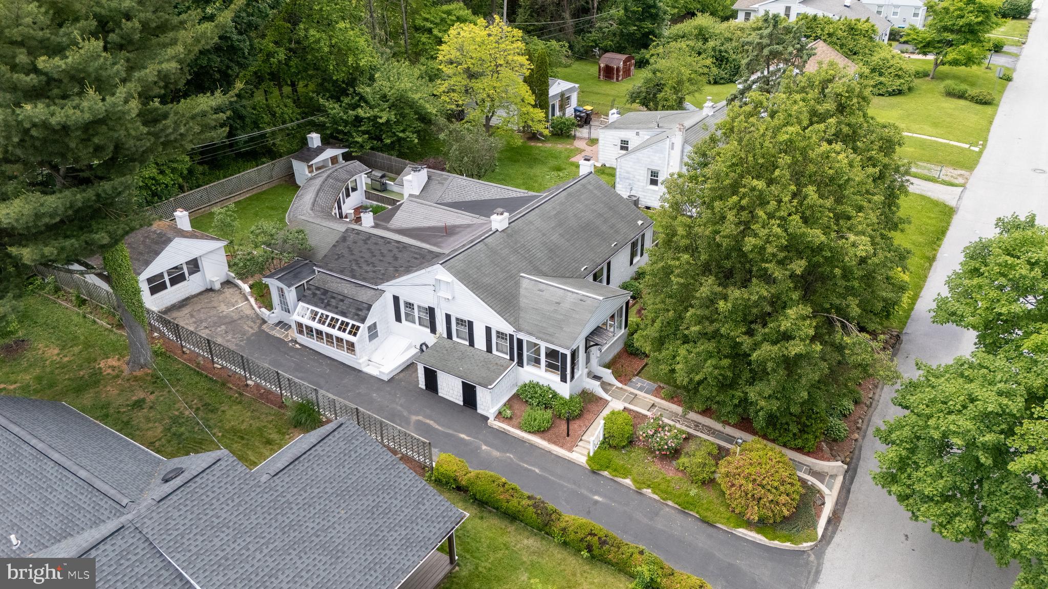 14 Beryl Road Paoli, PA 19301 - Photo 3 of 54
