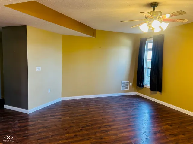 $325,000 | 7208 Euliss Court, Avon, IN 46123