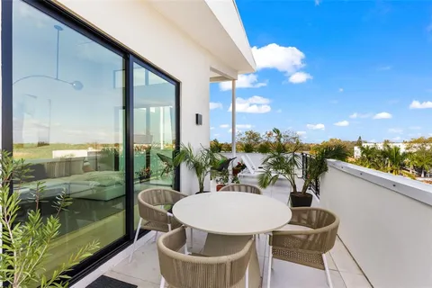 $2,950,000 | 45 27th Street South, Unit 1, St. Petersburg, FL 33712