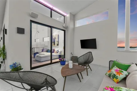 $2,950,000 | 45 27th Street South, Unit 1, St. Petersburg, FL 33712