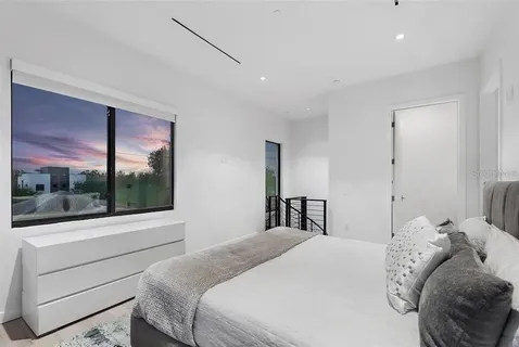 $2,950,000 | 45 27th Street South, Unit 1, St. Petersburg, FL 33712