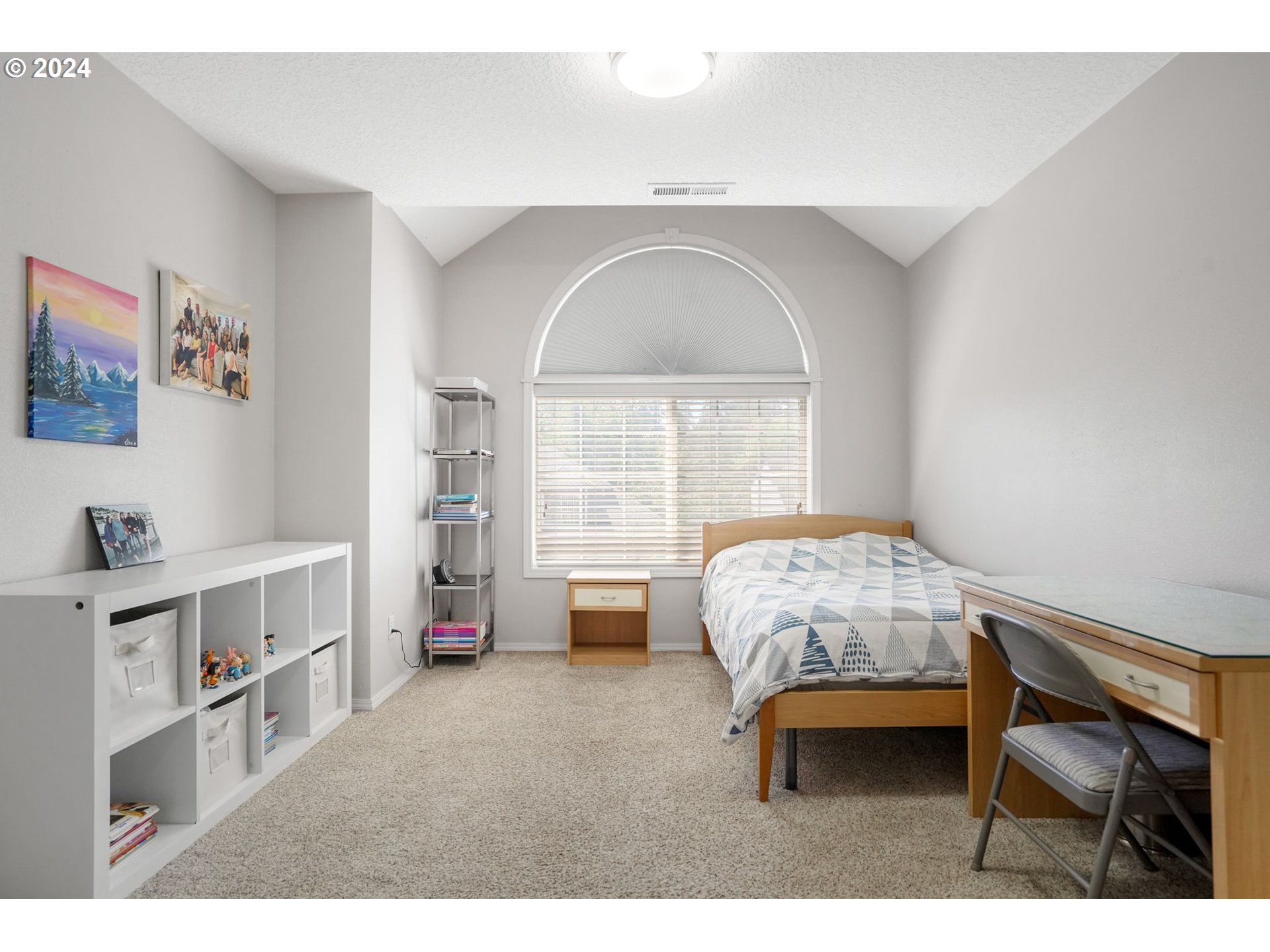 28576 Southwest Cascade Loop Wilsonville, OR 97070 - Photo 18 of 38 Gallery Image 18