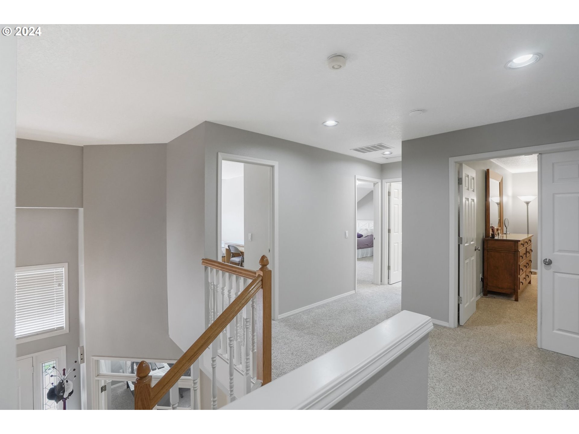 28576 Southwest Cascade Loop Wilsonville, OR 97070 - Photo 27 of 38 Gallery Image 27