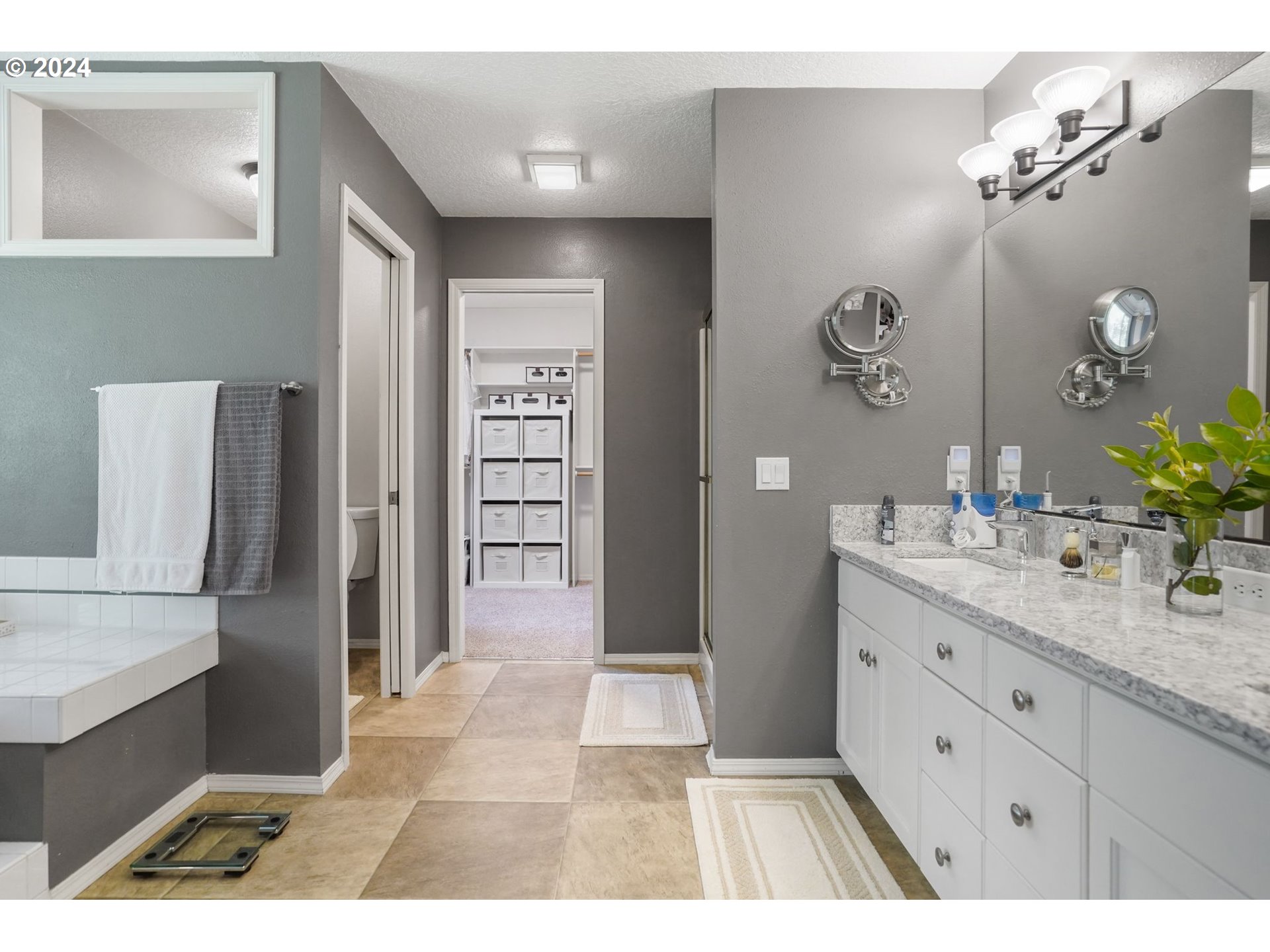 28576 Southwest Cascade Loop Wilsonville, OR 97070 - Photo 33 of 38 Gallery Image 33