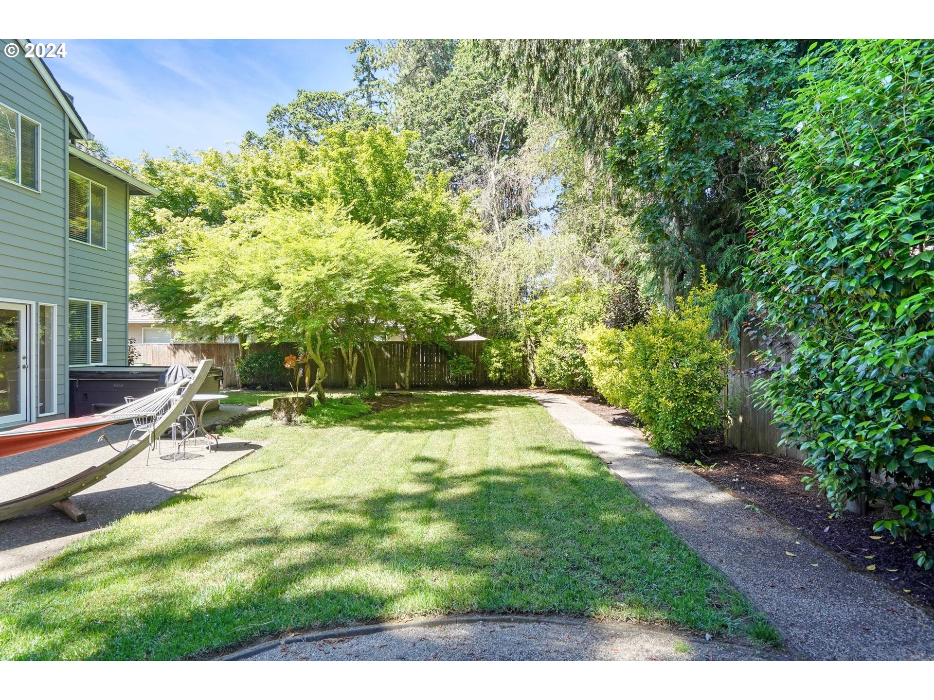 28576 Southwest Cascade Loop Wilsonville, OR 97070 - Photo 36 of 38 Gallery Image 36