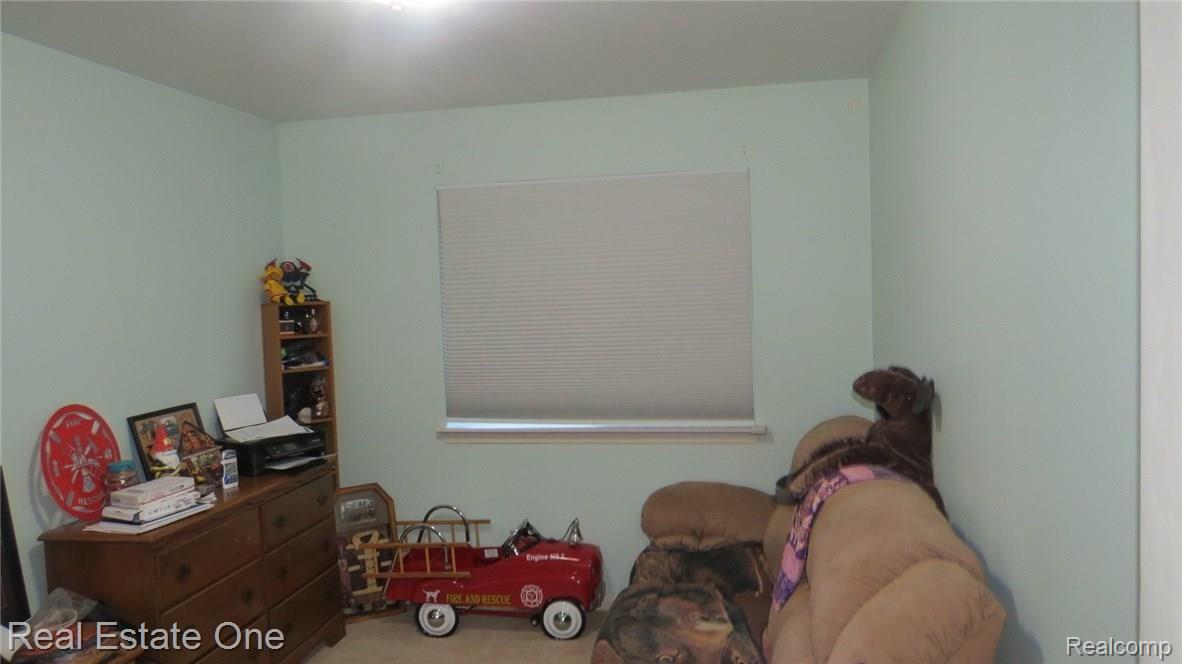 4059 Stone Post Road Newport, MI 48166 - Photo 25 of 40 IMG_2803.JPG