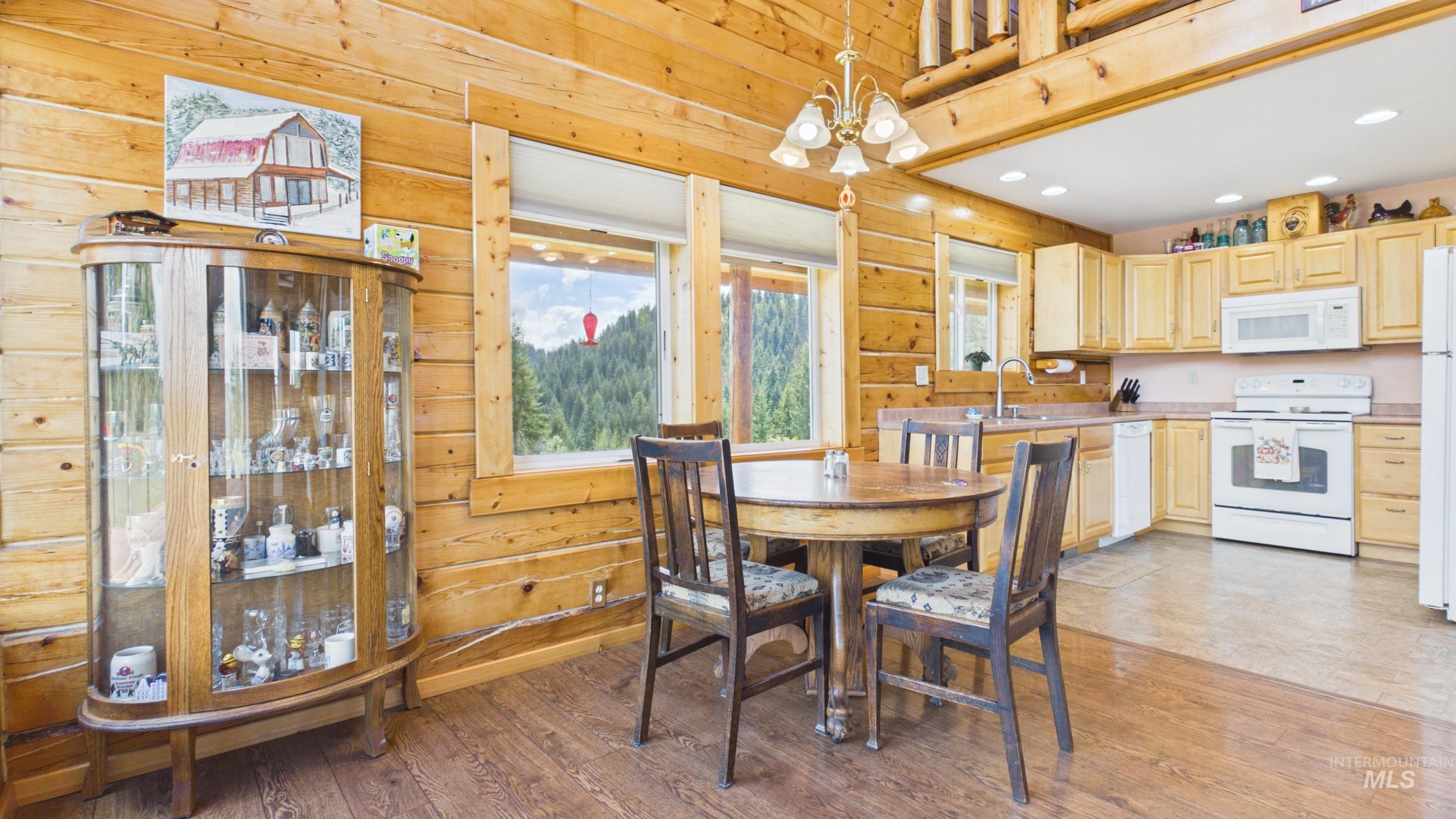 706 Canyon Rim Lane Orofino, ID 83544 - Photo 8 of 43