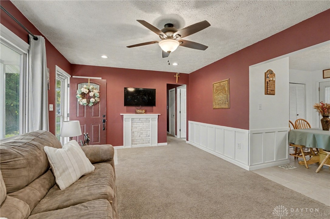 5778 Sharp Road Dayton, OH 45432 - Photo 6 of 29