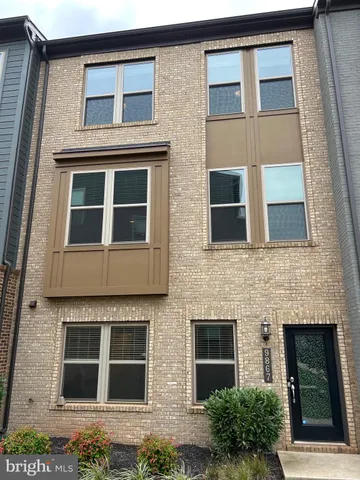 $3,100 | 9867 Gillum Way, Manassas, VA 20110