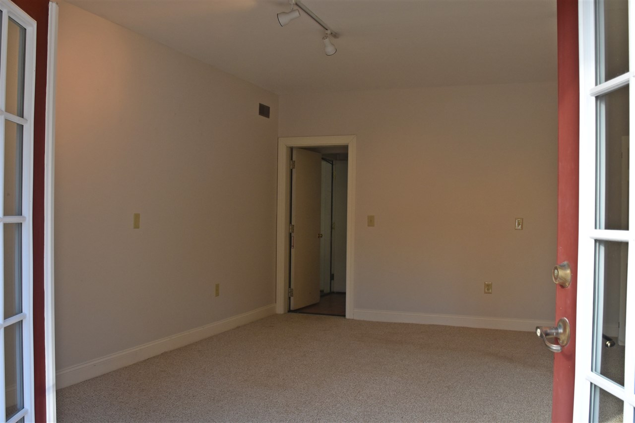 538 Middle Road, Unit B Dover, NH 03820 - Photo 15 of 23