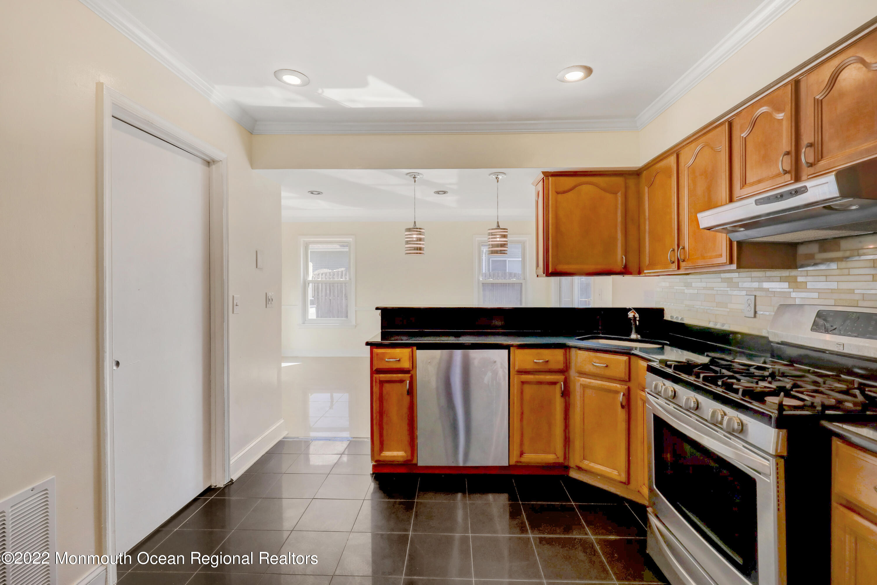 85 Friendship Road Howell, NJ 07731 - Photo 17 of 30 JSOV4792_3_4