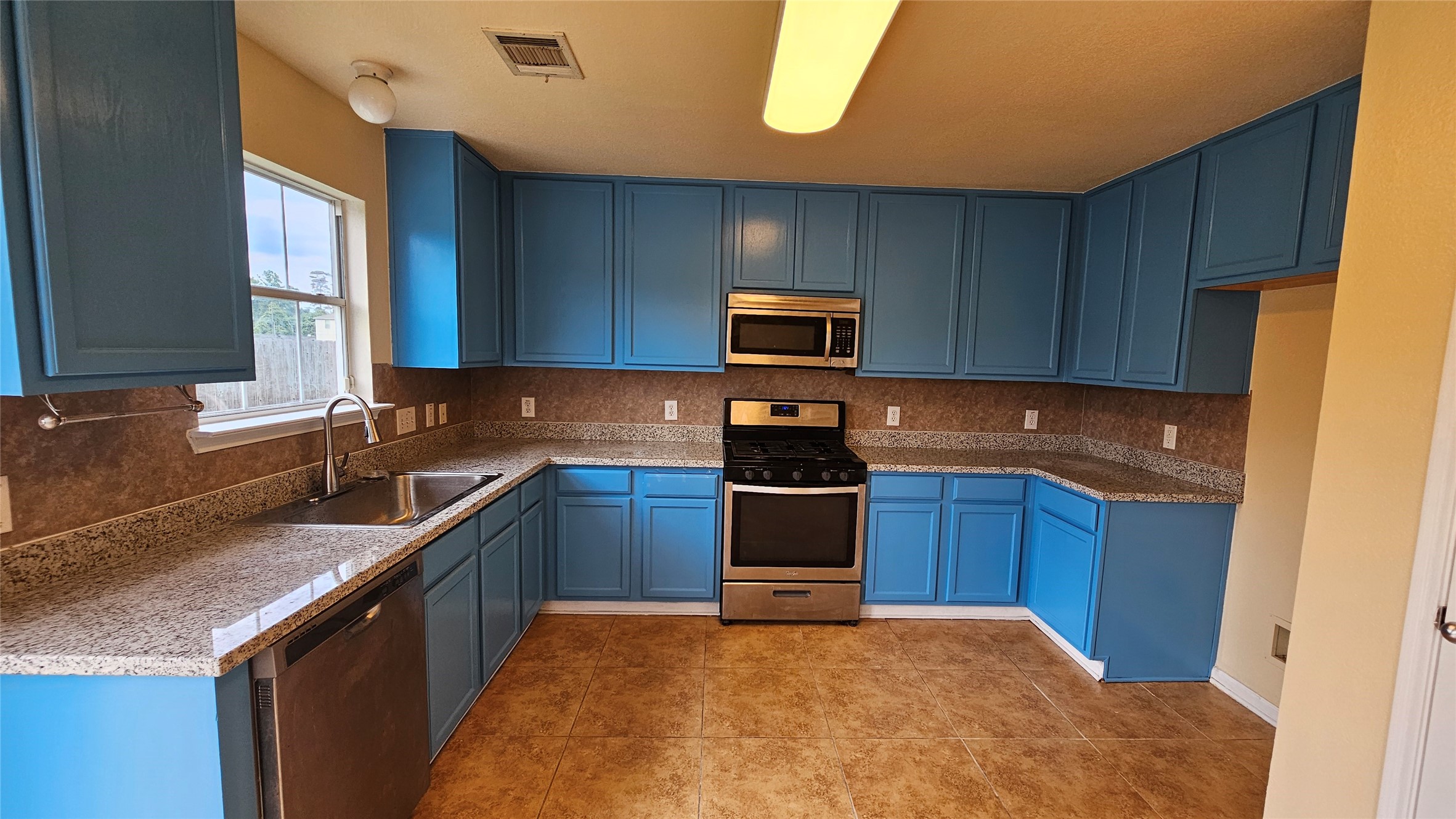 22135 Greengate Drive Spring, TX 77389 - Photo 13 of 44