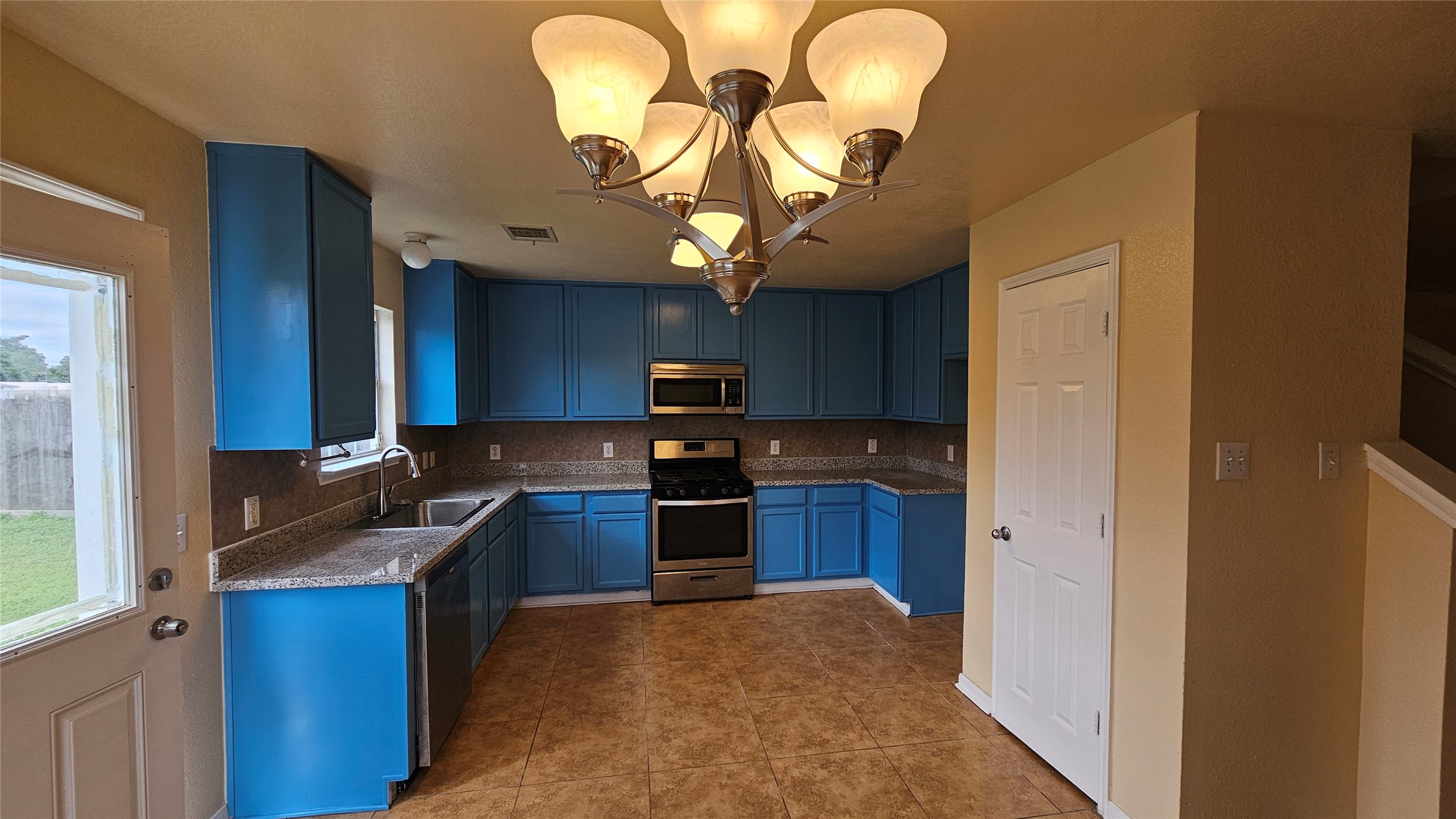 22135 Greengate Drive Spring, TX 77389 - Photo 3 of 44