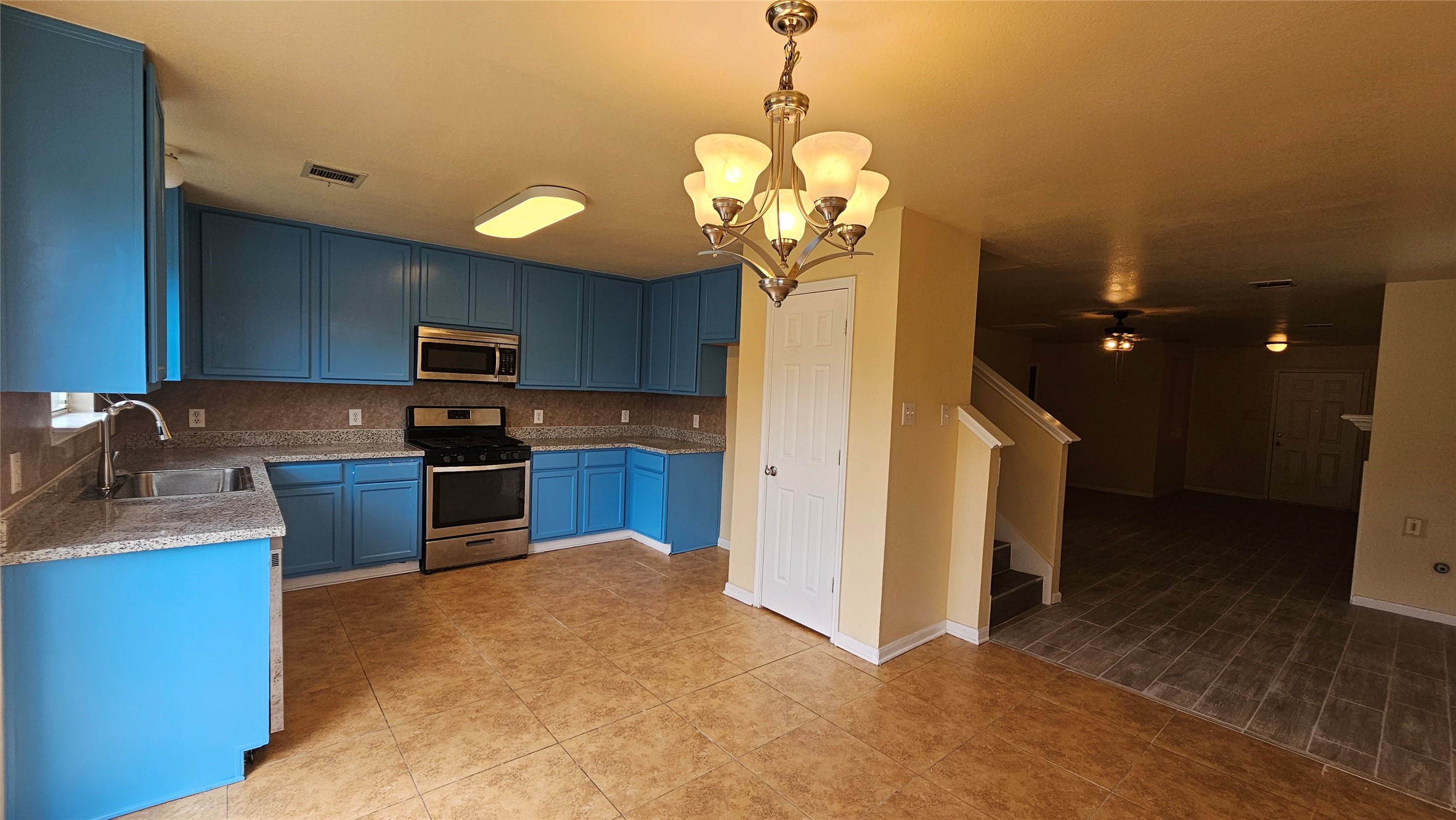 22135 Greengate Drive Spring, TX 77389 - Photo 8 of 44