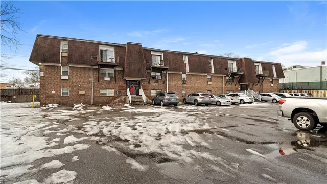 $190,000 | Marieville, North Providence, RI 02904