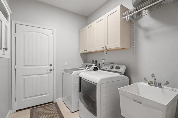 $839,000 | 445 Northwest Sunflower Place, Jensen Beach, FL 34957