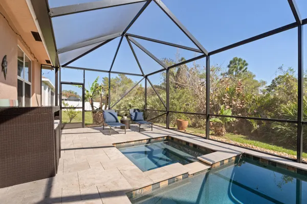 $839,000 | 445 Northwest Sunflower Place, Jensen Beach, FL 34957