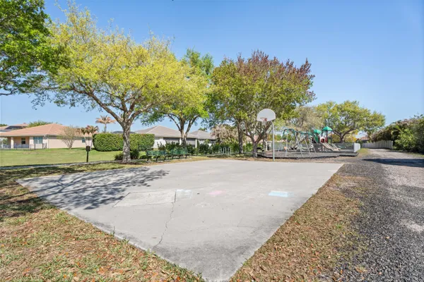 $839,000 | 445 Northwest Sunflower Place, Jensen Beach, FL 34957