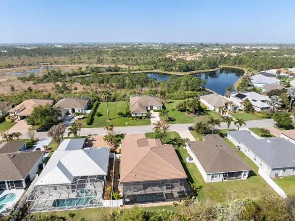 $839,000 | 445 Northwest Sunflower Place, Jensen Beach, FL 34957