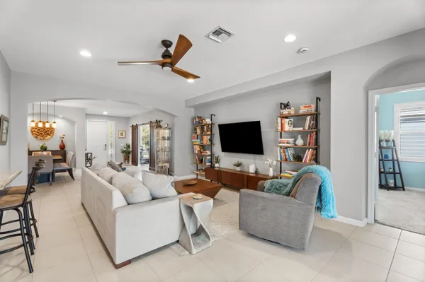 $839,000 | 445 Northwest Sunflower Place, Jensen Beach, FL 34957