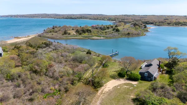 $5,500,000 | 17 Chockers Lane, Chilmark, MA 02535