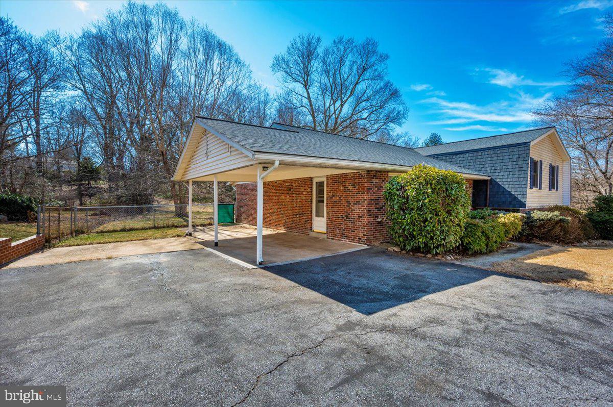 312 Beaumont Road Silver Spring, MD 20904 - Photo 54 of 59 Gallery Image 54