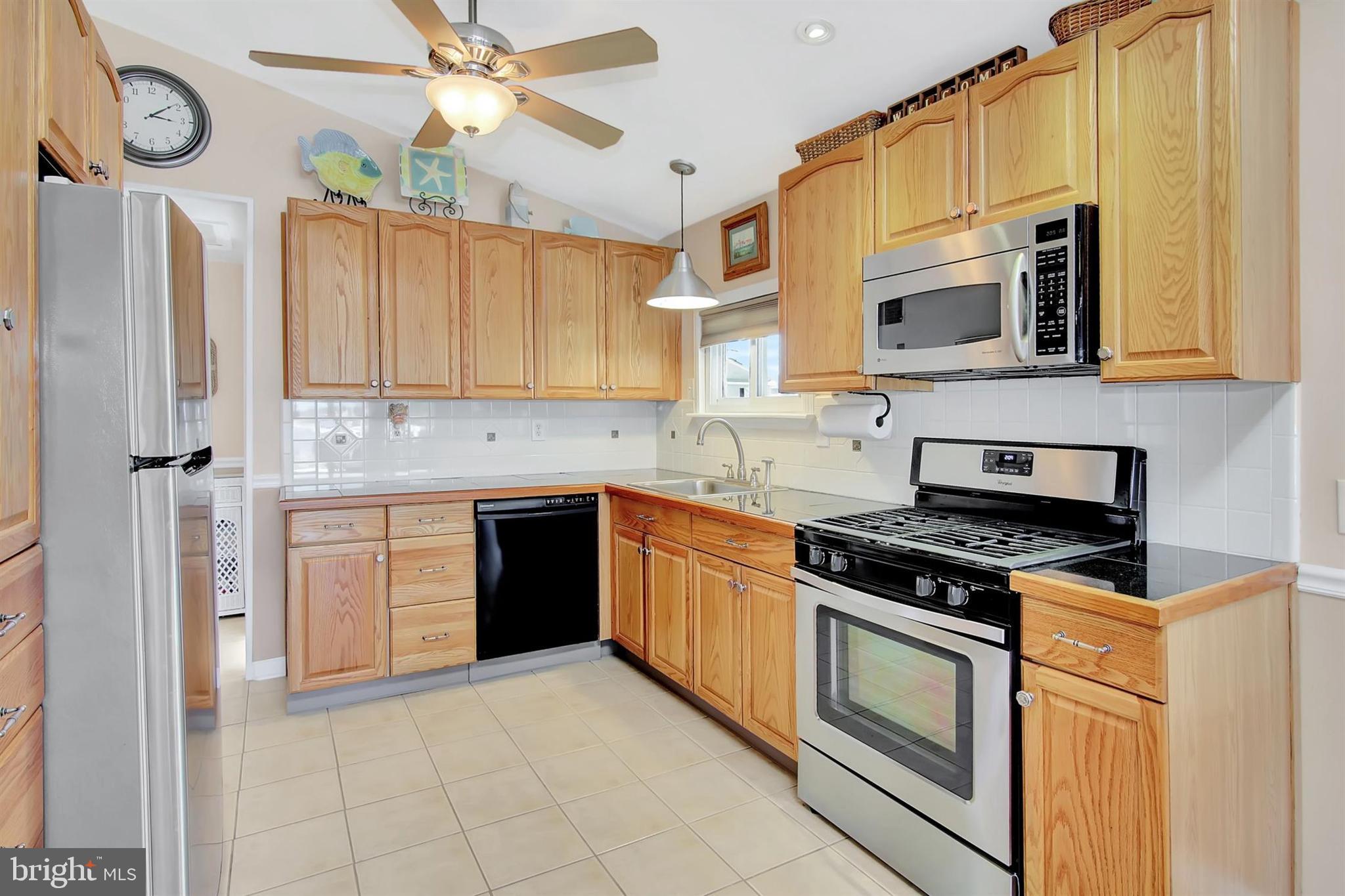 103 East Thames Road Little Egg Harbor, NJ 08087 - Photo 6 of 24 Gallery Image 6