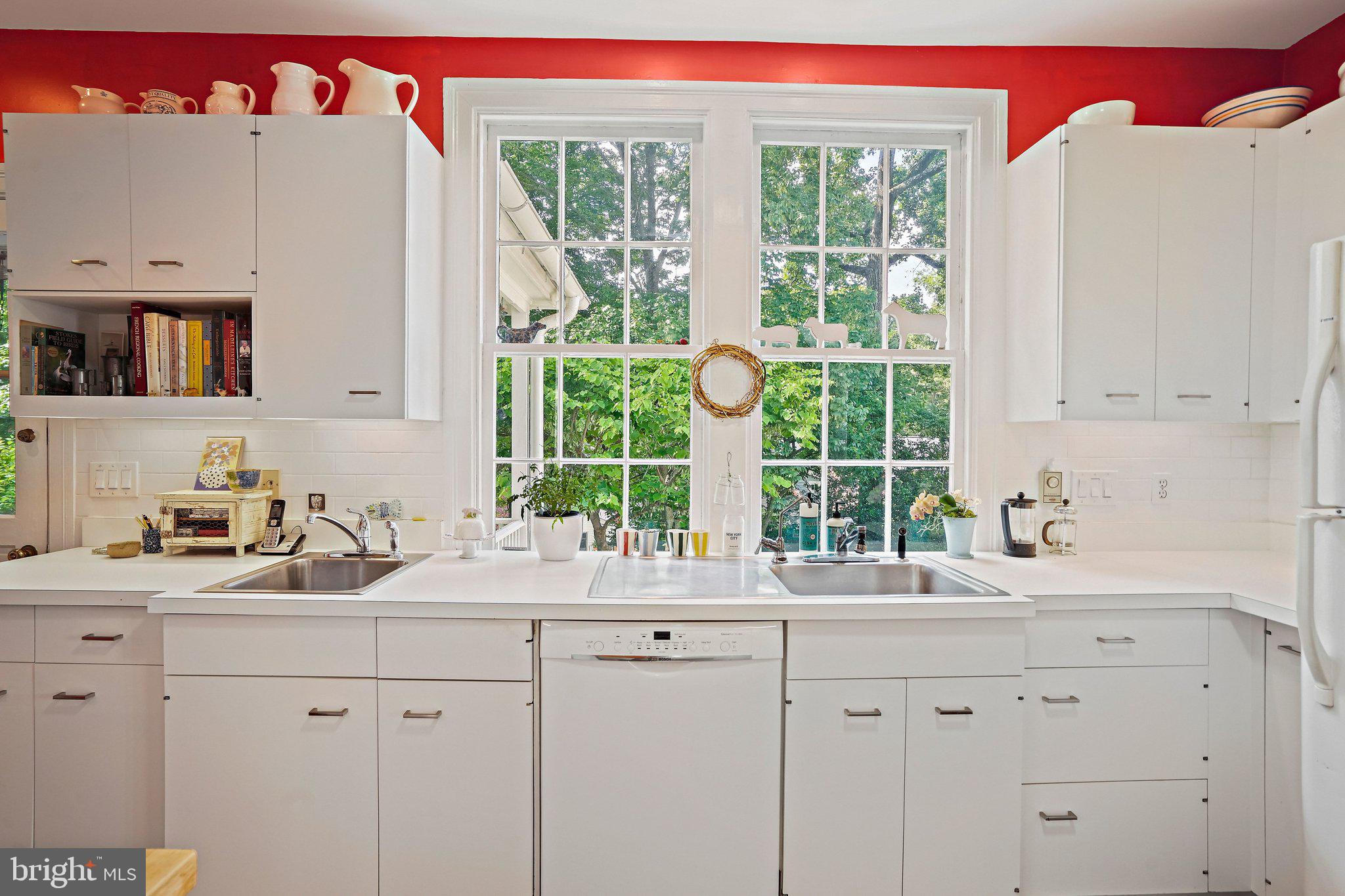 3612 Albemarle Street Northwest Washington, DC 20008 - Photo 10 of 42