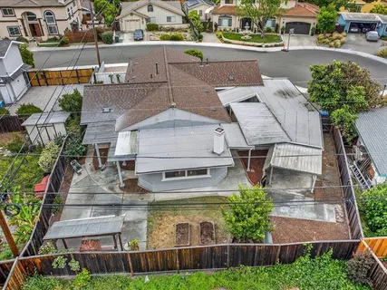$2,299,000 | 10525 Barnhart Court, Cupertino, CA 95014