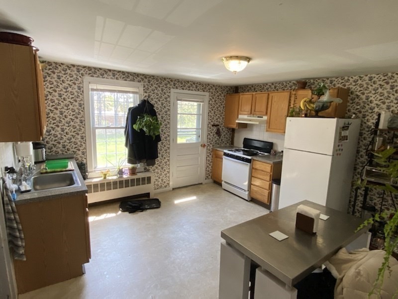 797 Main Street, Unit 3 Amherst, MA 01002 - Photo 3 of 9