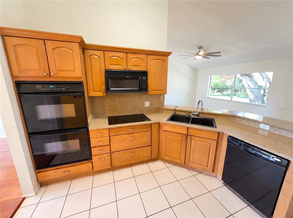 997 Shaffer Trail Oviedo, FL 32765 - Photo 2 of 26