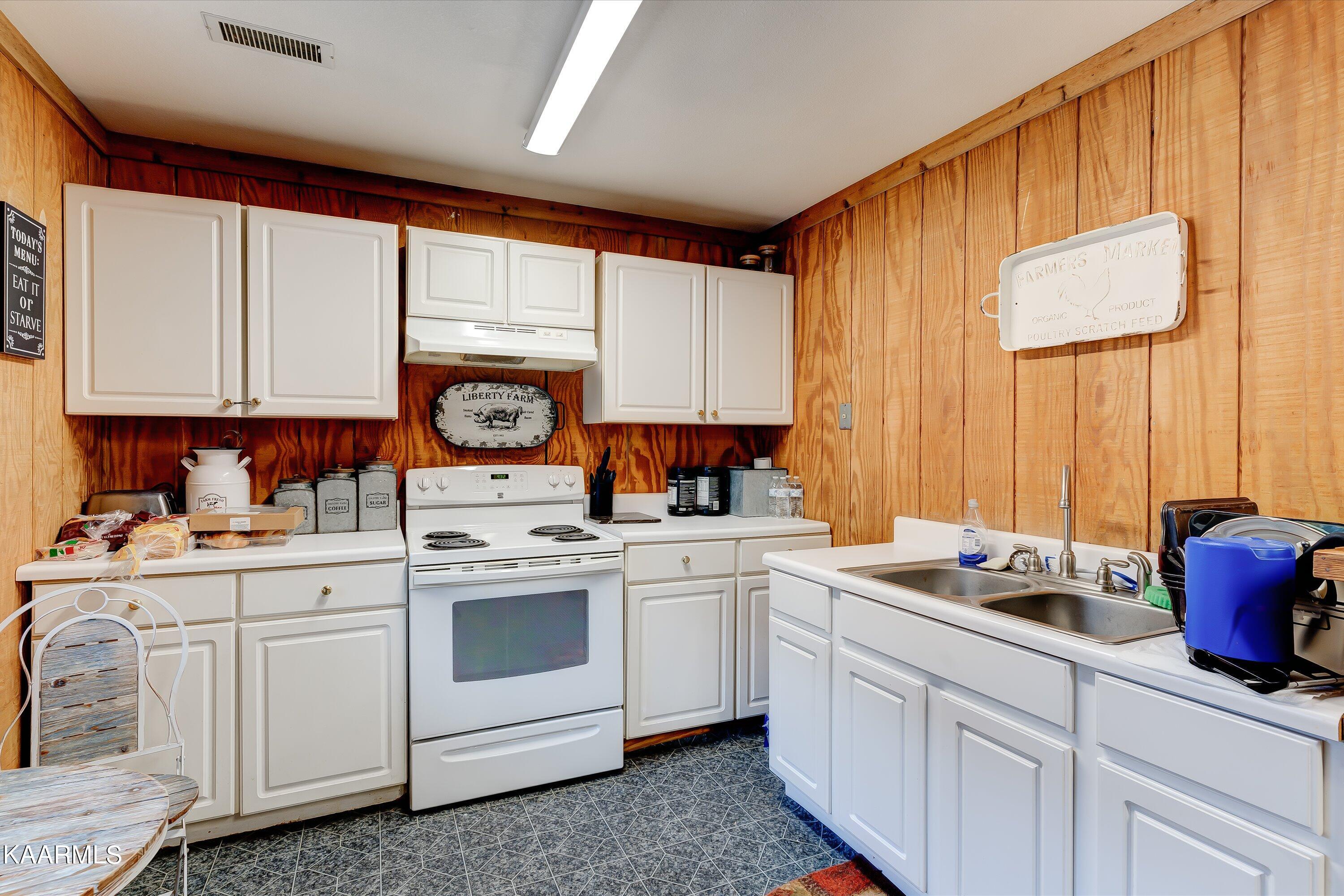 450 Lone Mountain Road Andersonville, TN 37705 - Photo 11 of 30 09-450 Lone Mountain Rd-30