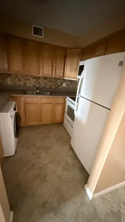 $1,700 | 475 Southeast 8th Street, Unit 115, Deerfield Beach, FL 33441