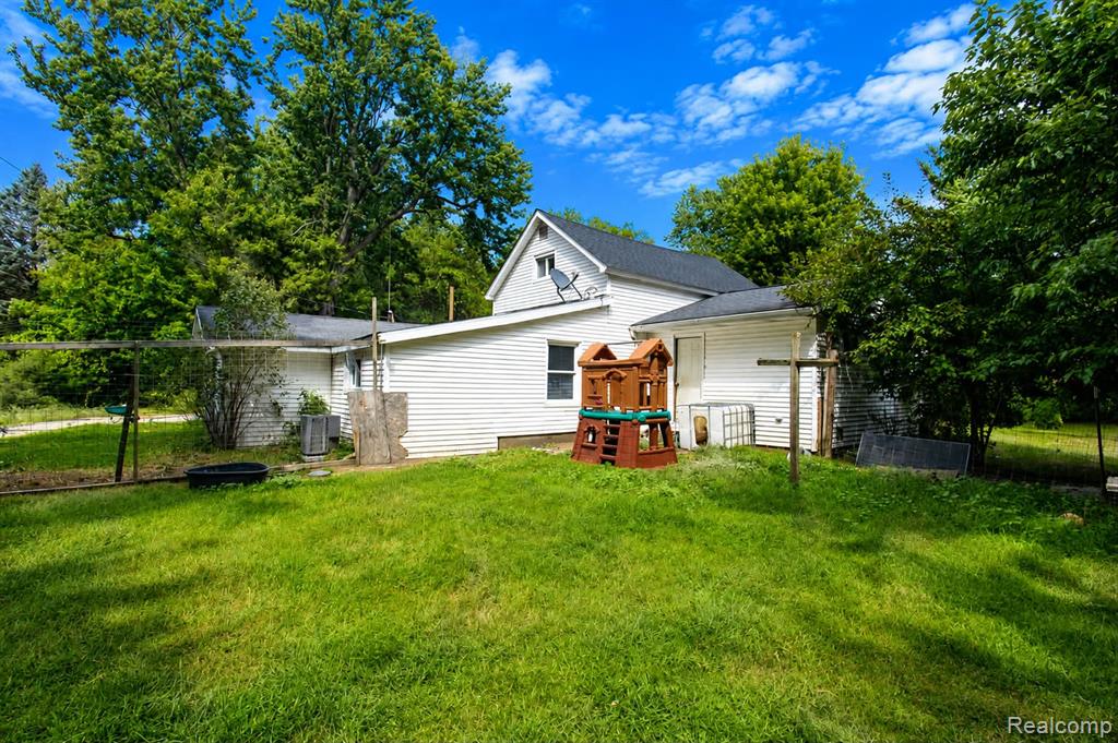 8368 Vassar Road Millington, MI 48746 - Photo 26 of 27 Gallery Image 26