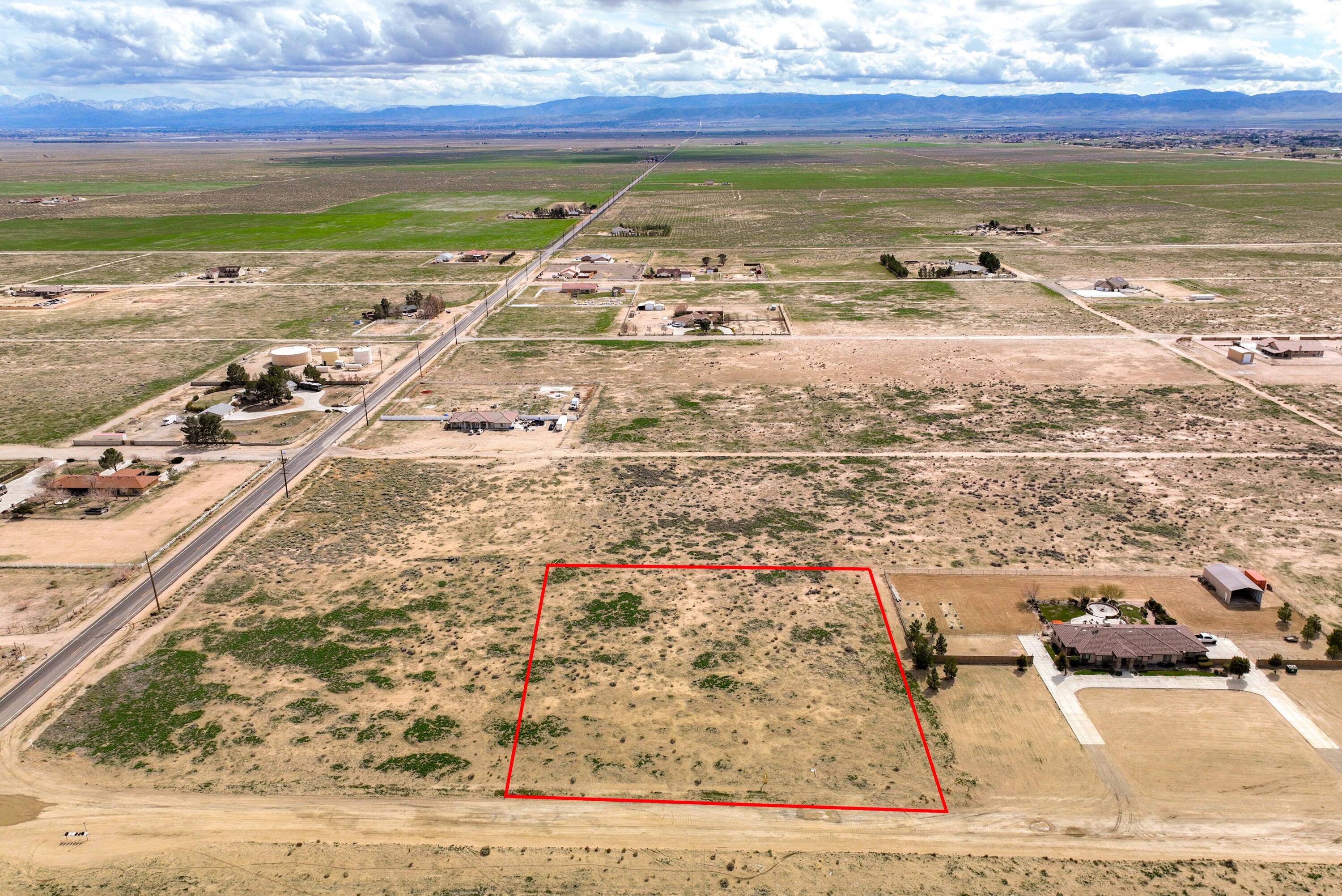 71 Stw Avenue Lancaster, CA 93536 - Photo 5 of 6 a view of an ocean and beach