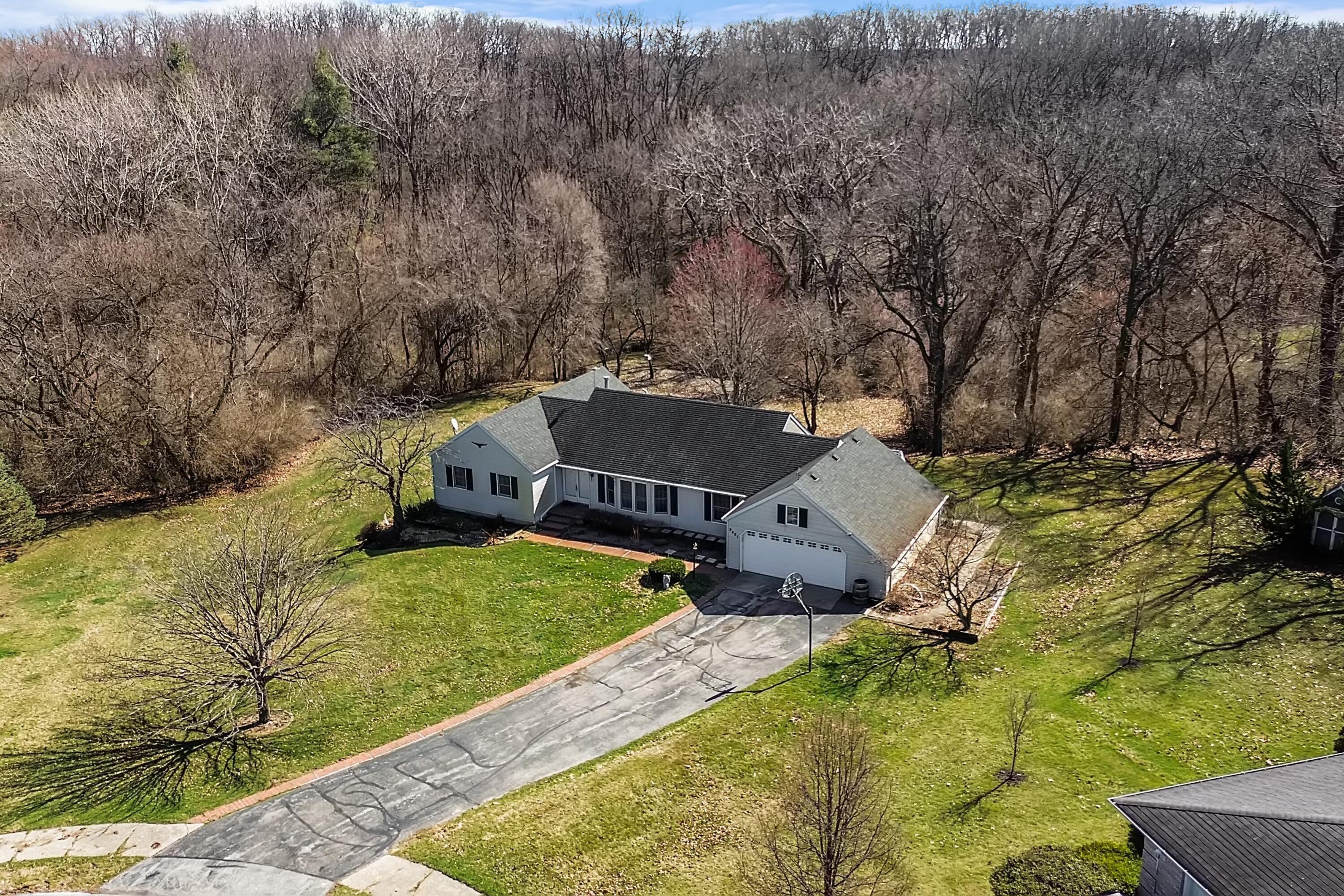 9481 Sullivan Lane Crown Point, IN 46307 - Photo 5 of 78 3000x2000