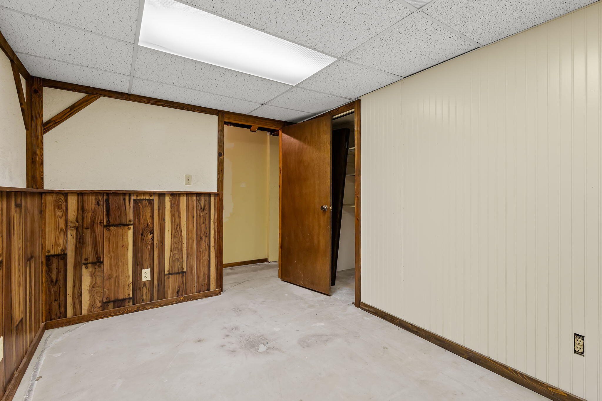 9481 Sullivan Lane Crown Point, IN 46307 - Photo 71 of 78 2048x1365